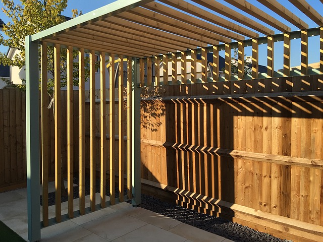 pergola v zahradě.jpg